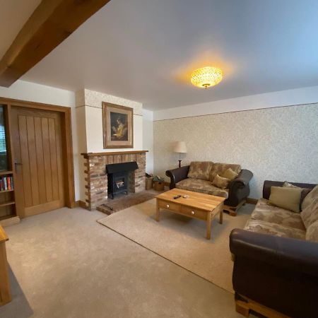 Mulberry Cottage Near Goodwood Чічестер Екстер'єр фото