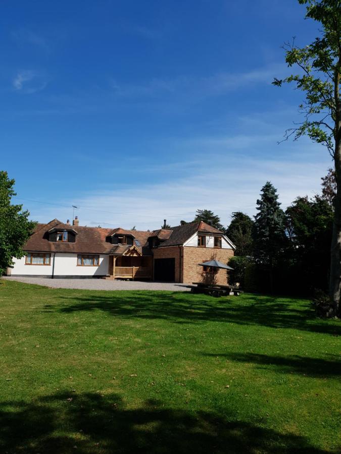Mulberry Cottage Near Goodwood Чічестер Екстер'єр фото