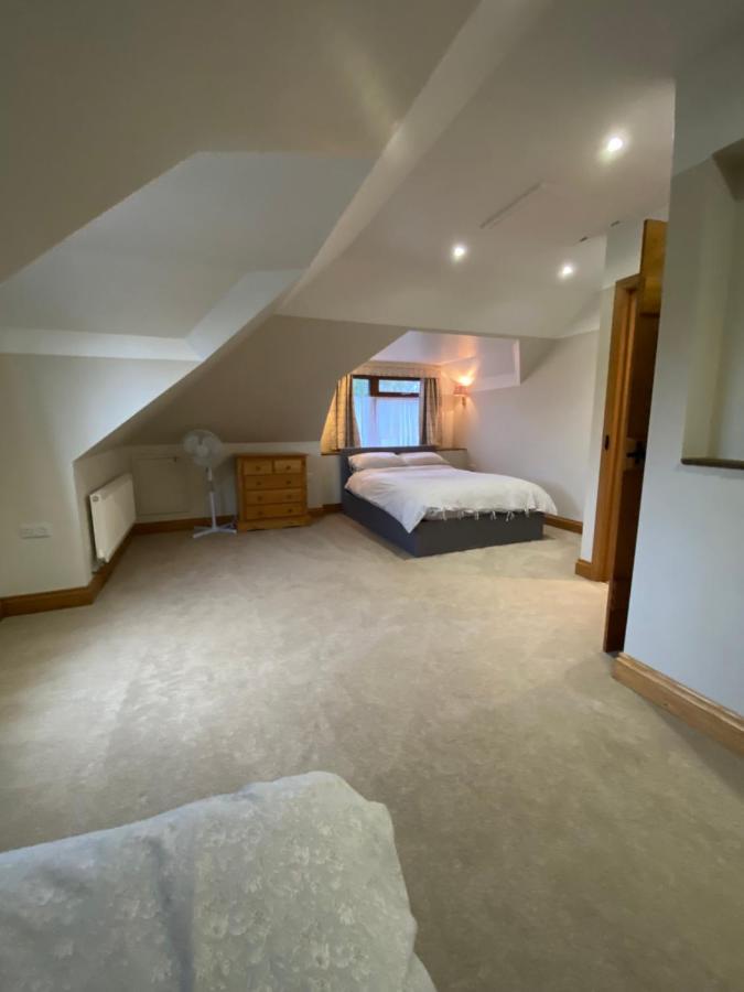 Mulberry Cottage Near Goodwood Чічестер Екстер'єр фото