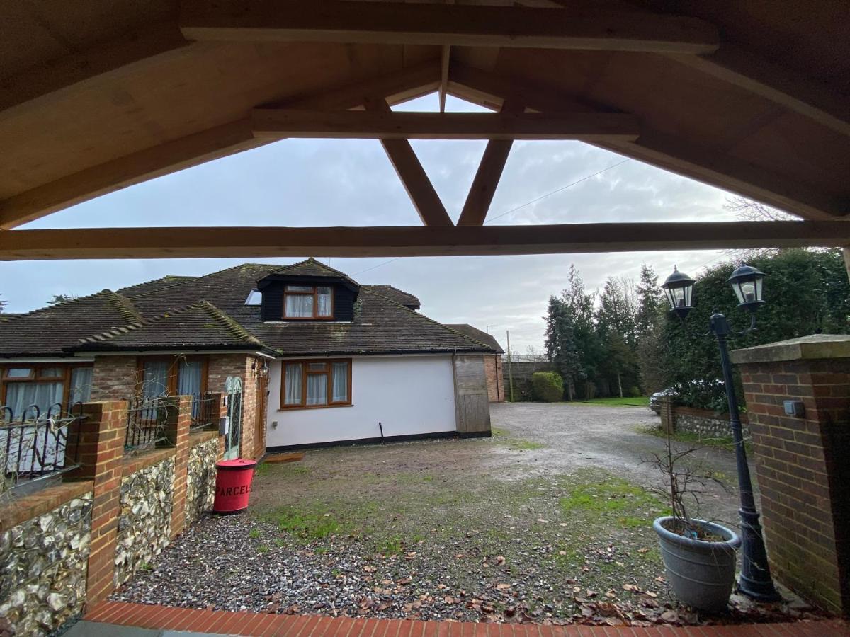 Mulberry Cottage Near Goodwood Чічестер Екстер'єр фото